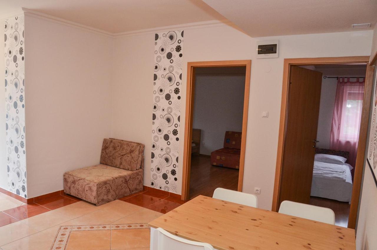 Hajdúszoboszló Gabor Aron Apartman 아파트 호텔 외부 사진