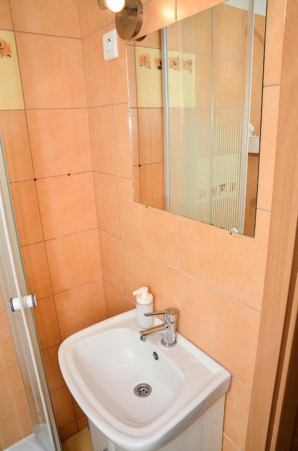 Hajdúszoboszló Gabor Aron Apartman 아파트 호텔 외부 사진