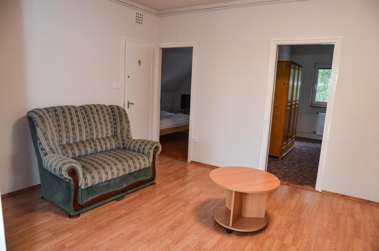 Hajdúszoboszló Gabor Aron Apartman 아파트 호텔 외부 사진