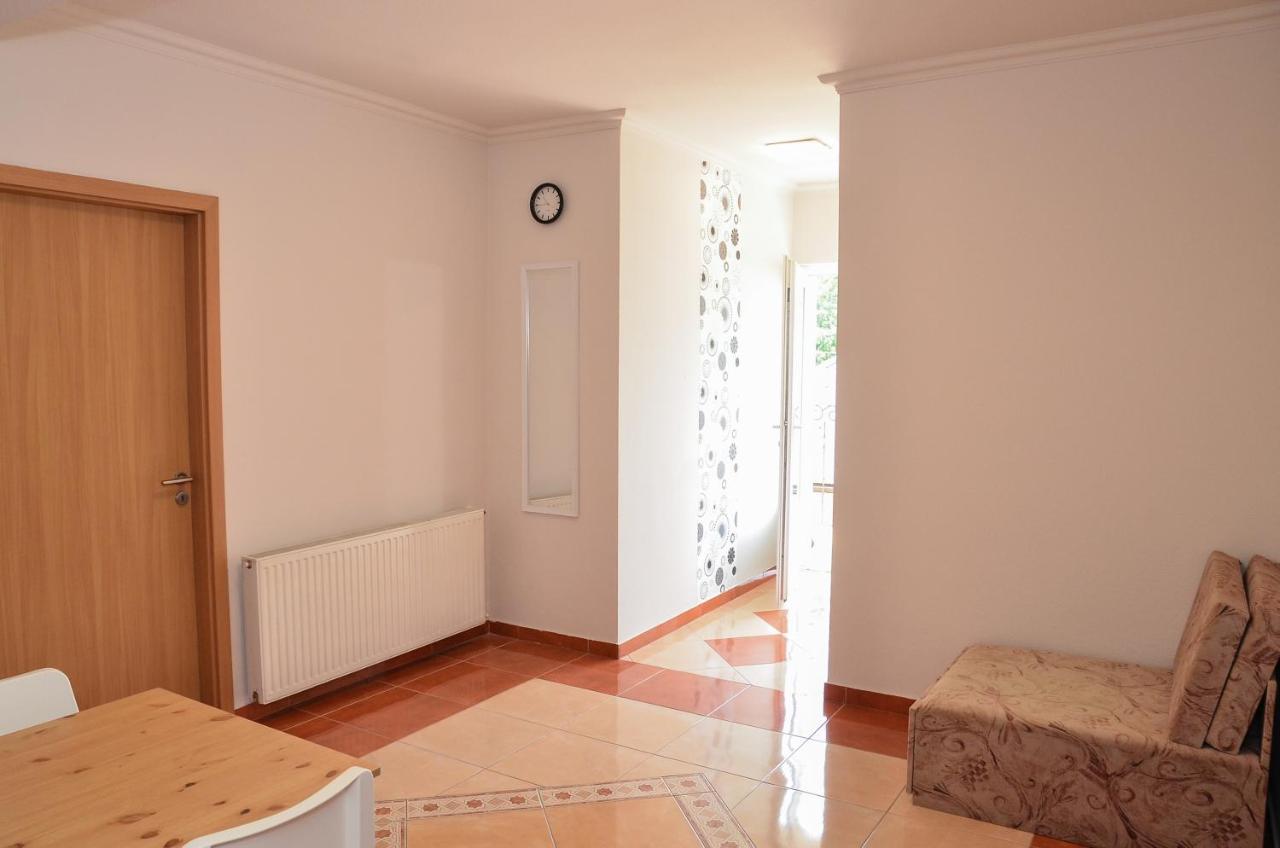 Hajdúszoboszló Gabor Aron Apartman 아파트 호텔 외부 사진