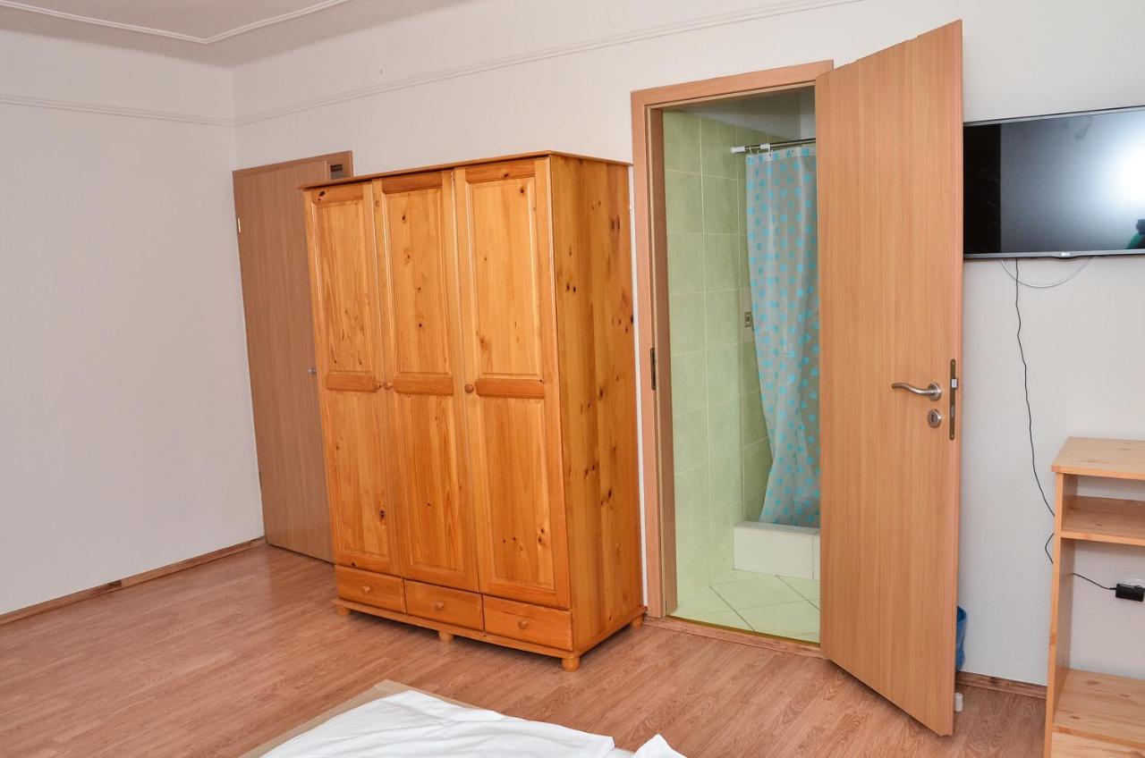 Hajdúszoboszló Gabor Aron Apartman 아파트 호텔 외부 사진