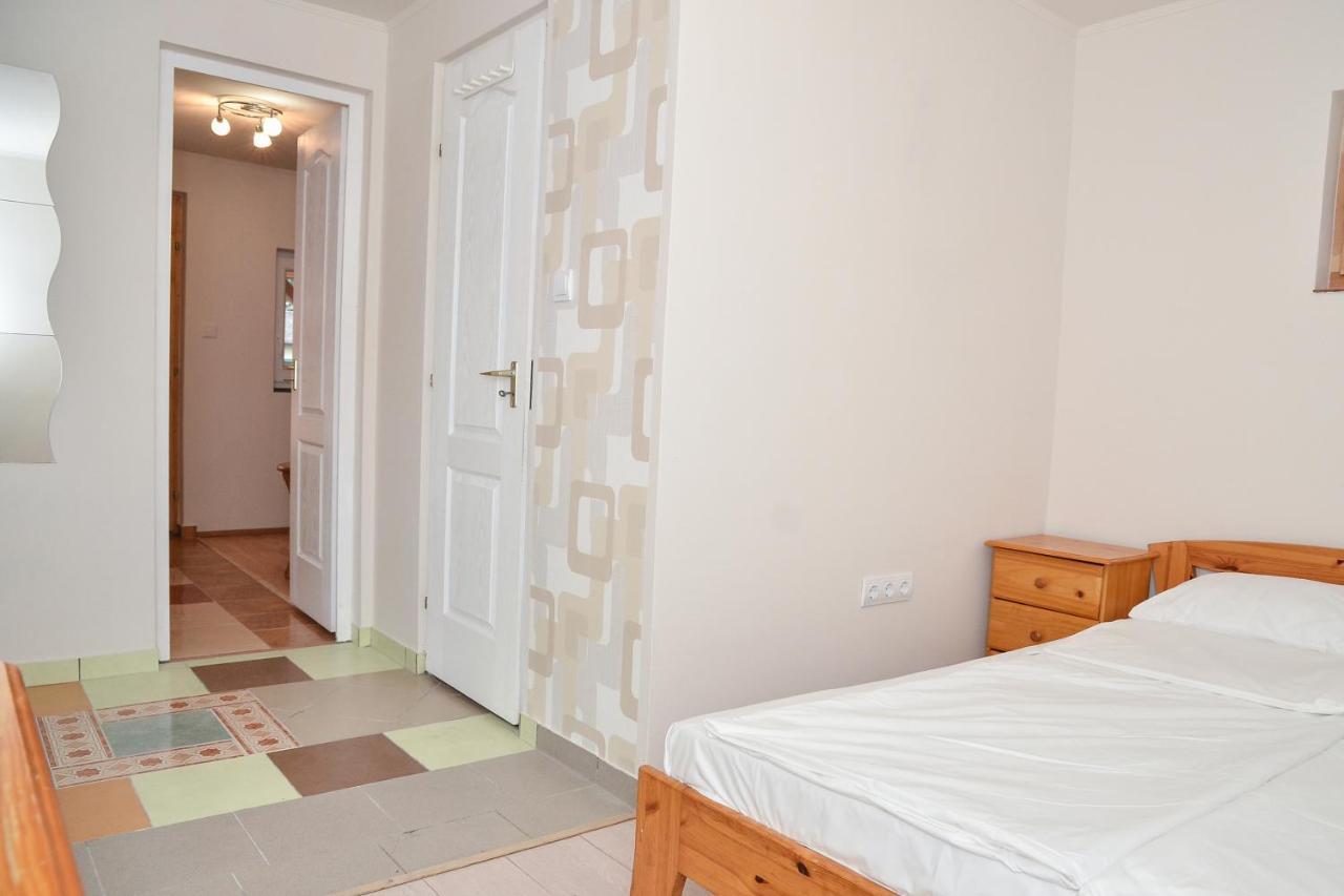Hajdúszoboszló Gabor Aron Apartman 아파트 호텔 외부 사진